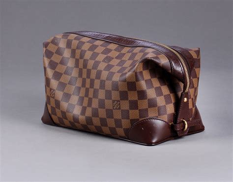 louis vuitton toilettaske|louis vuitton toilet bag.